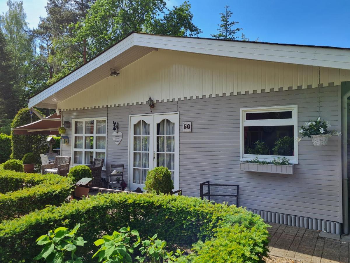 Charme Chalet Zutendaal Exterior photo